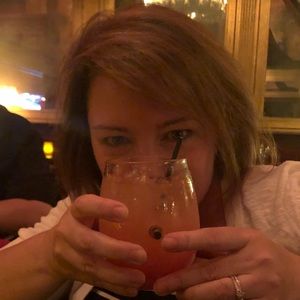 Meet your Posher, Holli